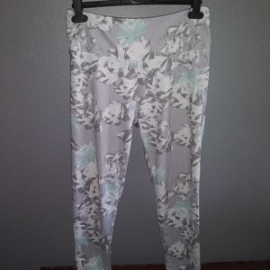 Athletic collection leggings size L